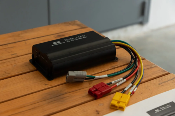 Зарядный конвертор MobileComfort DC-40A DC-DC 12V 40А